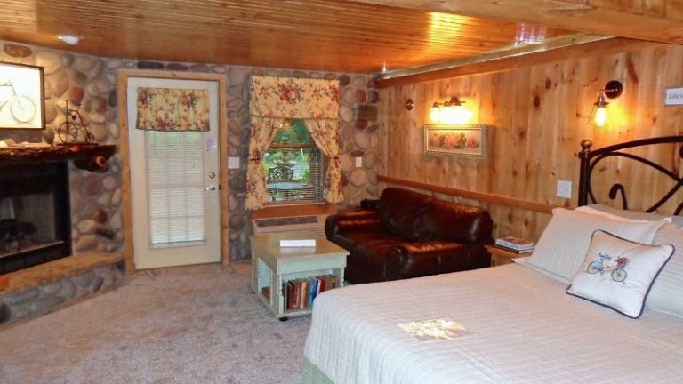 Lazy Cloud Inn