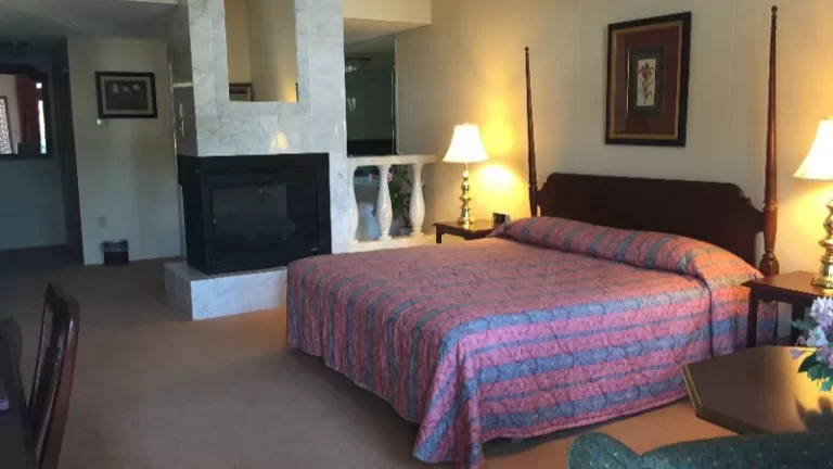 Lockport Inn and Suites