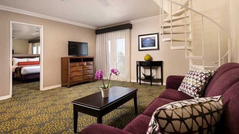 London Bridge Resort