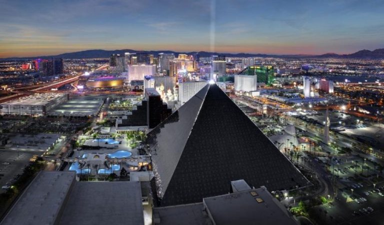 Luxor Hotel & Casino