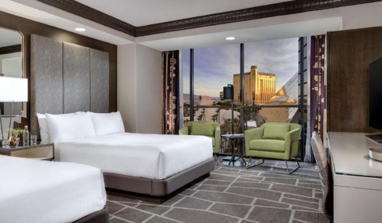 Luxor Hotel & Casino
