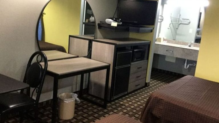 Luxury Inn and Suites Seaworld