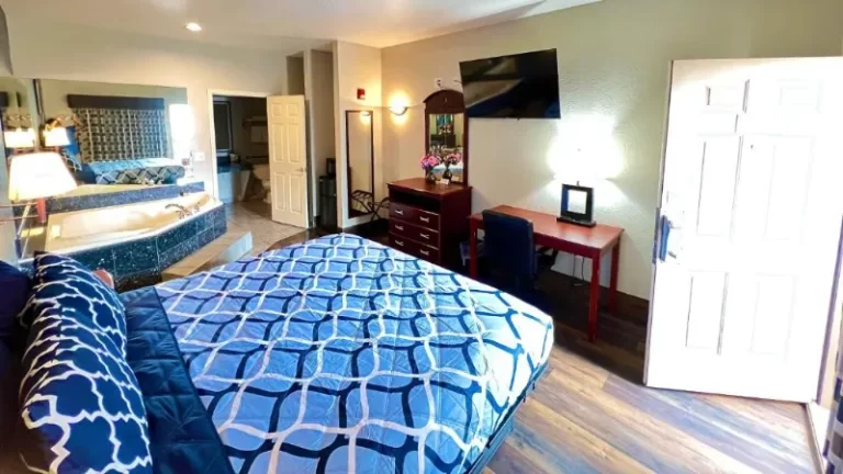 Magnolia Inn and Suites