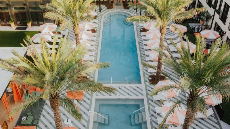 Mansion on Forsyth Park, room with private jacuzzi, photo 6