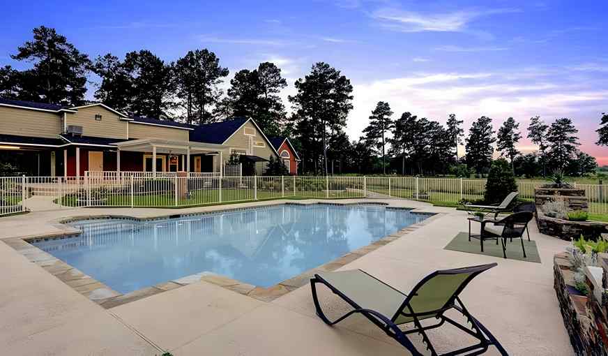 Maple Creek Bed and Breakfast, room with private jacuzzi, photo 3