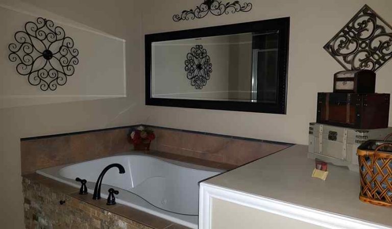 Maple Creek Bed and Breakfast