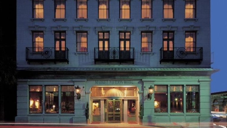Market Pavilion Hotel