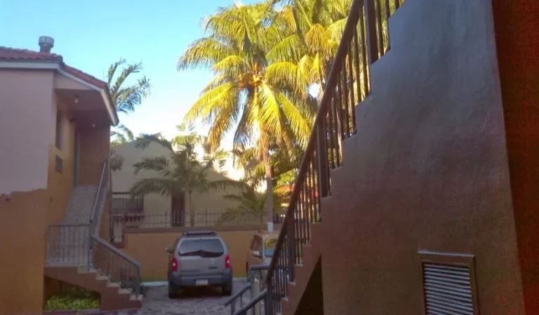 Miami Princess Hotel