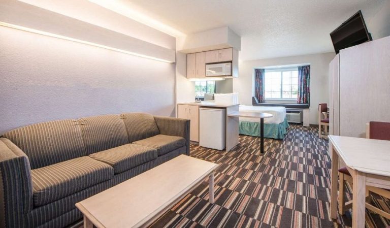 Microtel Inn & Suites Claremore
