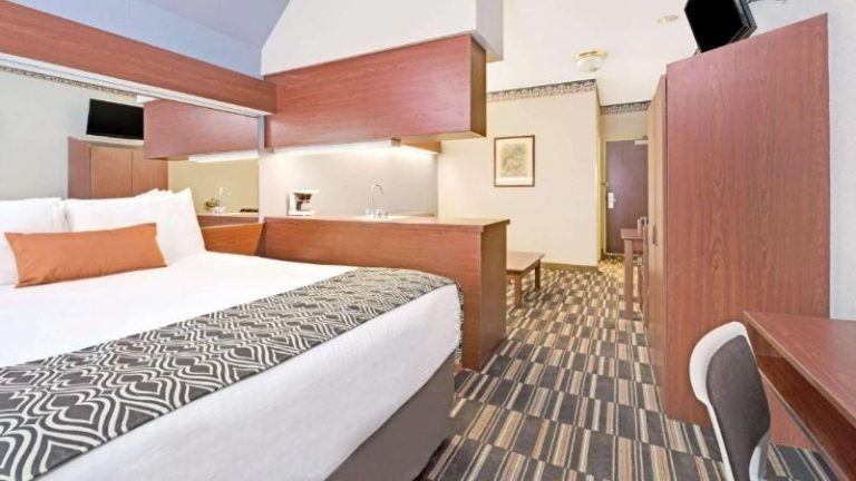 Microtel Inn & Suites by Wyndham Urbandale/Des Moines