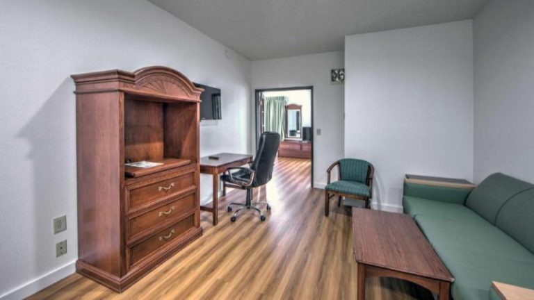 Motel 6-Dallas, TX – Northwest