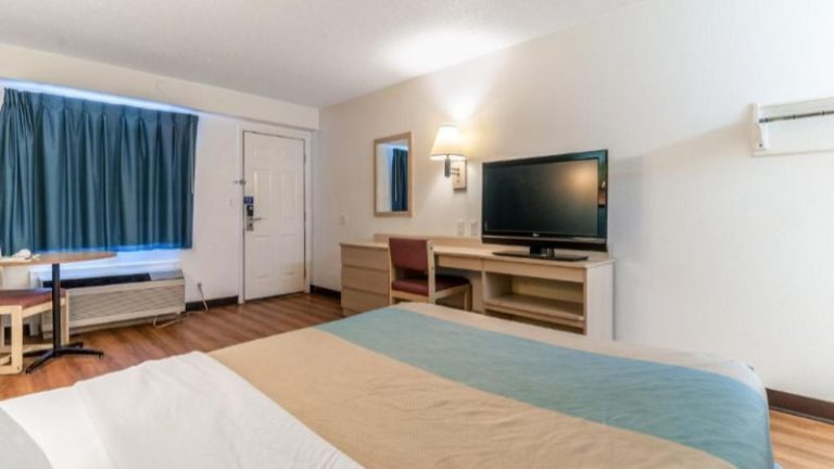 Motel 6 Detroit N.W. – Farmington Hills