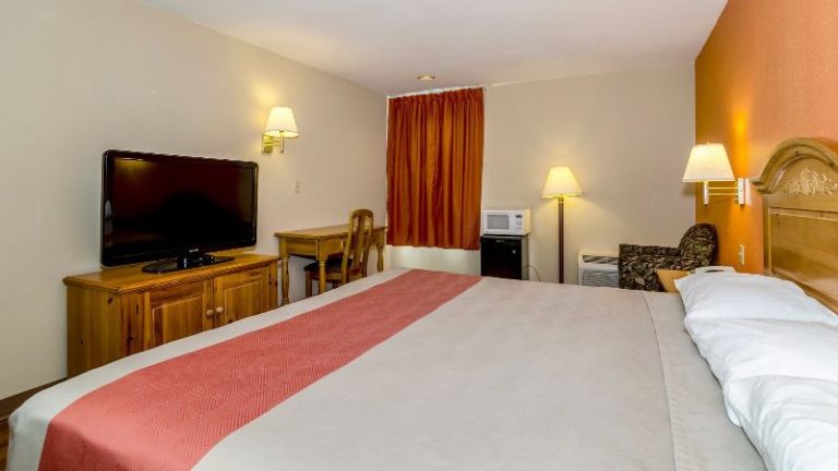 Motel 6-Newark, DE