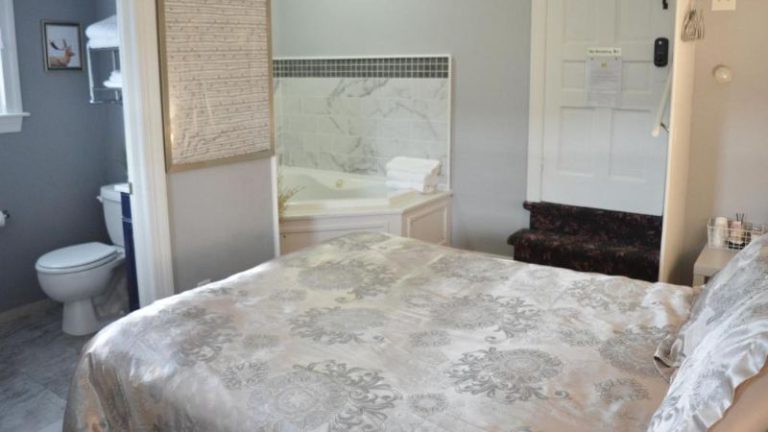 Mountain View Suites