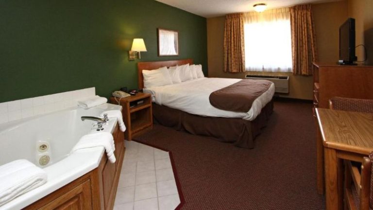 New Victorian Inn & Suites – Kearney
