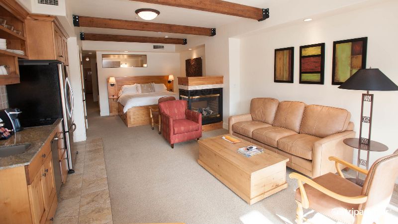 Newpark Resort, room with private jacuzzi, photo 3