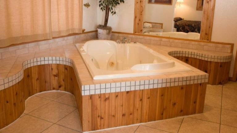 North Country Inn & Suites