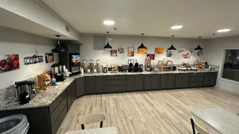 Northfield Inn, Suites & Conference Center