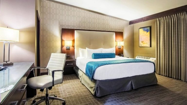 Oasis Hotel & Conv. Center, Ascend Hotel Collection