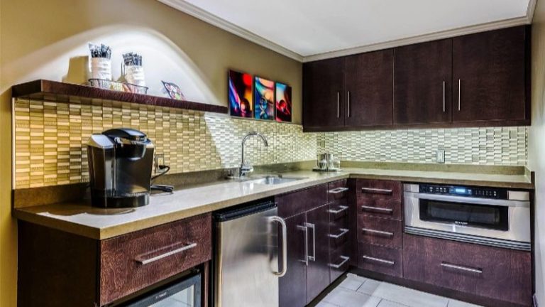 Oasis Hotel & Conv. Center, Ascend Hotel Collection