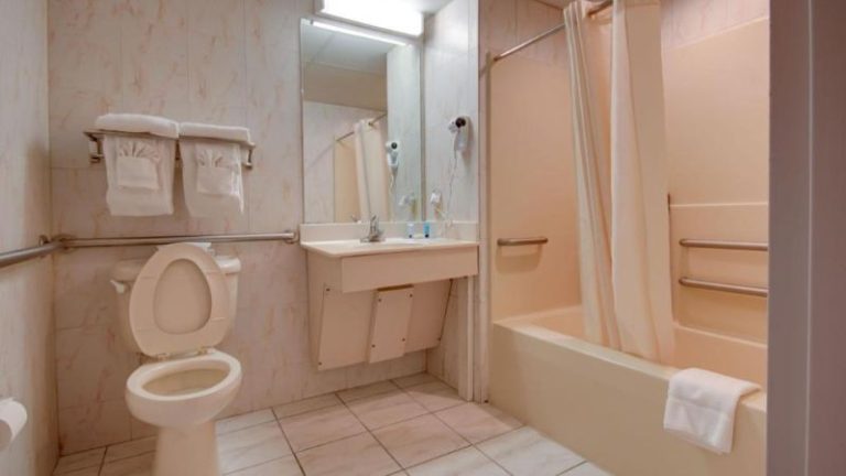 Ocean 1 Hotel and Suites