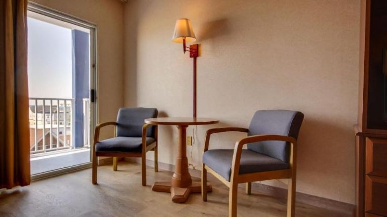 Ocean 1 Hotel and Suites