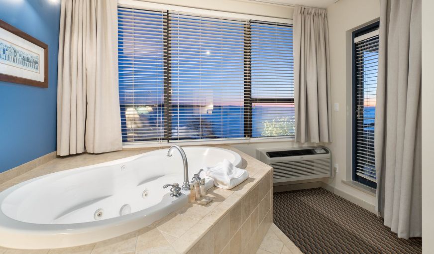 Ocean Promenade Hotel
