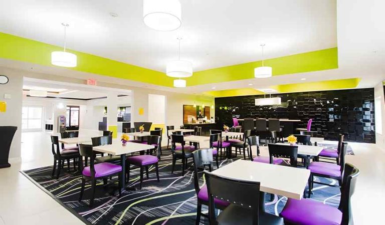 Palacio Royale Inn Signature Katy
