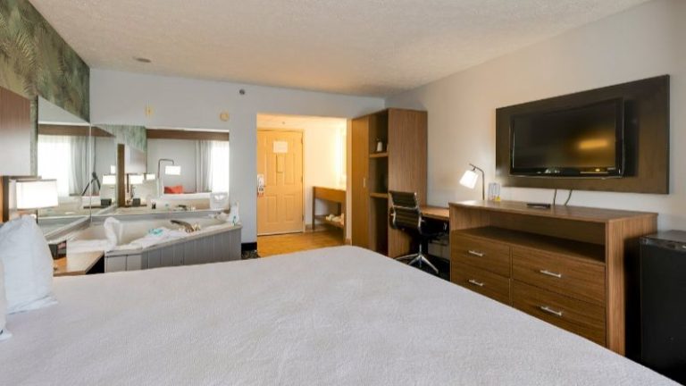 Park Grove Inn