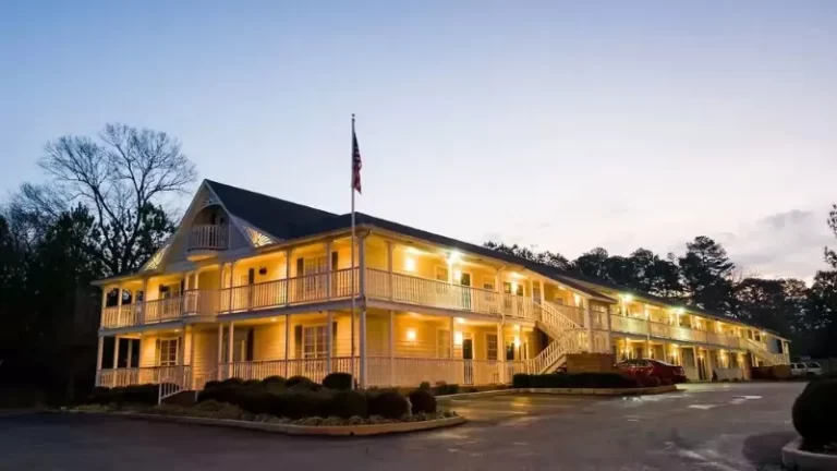 Plantation Oaks Suites & Inn