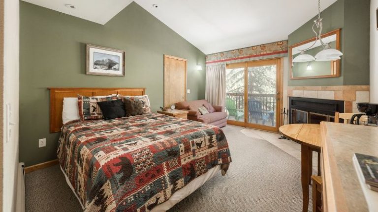 Ponderosa Lodge