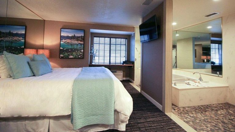 Postmarc Hotel and Spa Suites