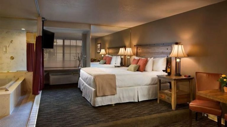 Postmarc Hotel and Spa Suites