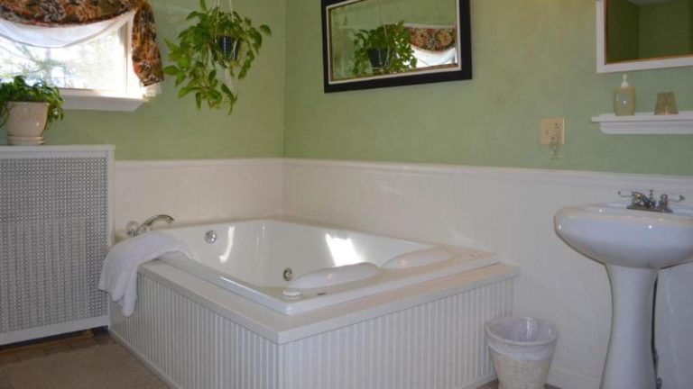 Pryor House Bed and Breakfast