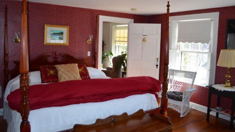 Pryor House Bed and Breakfast