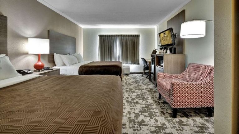 Quality Hotel & Suites At the Falls