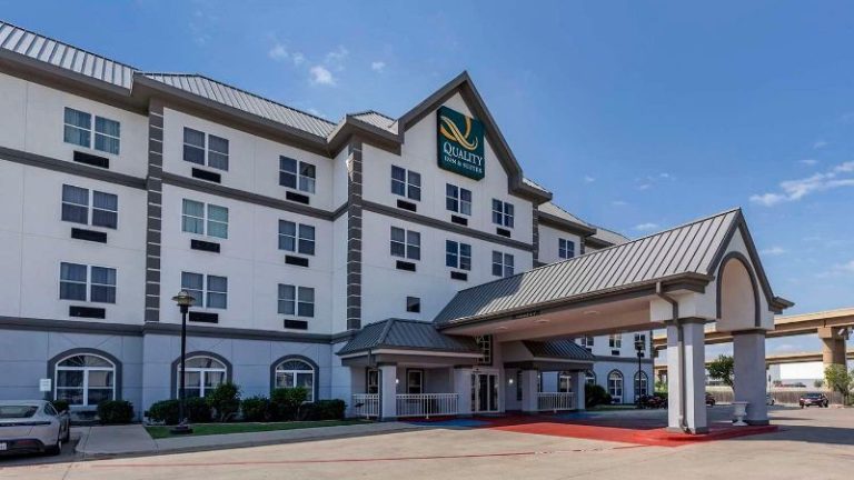 Quality Inn & Suites I-35 / Walnut Hill