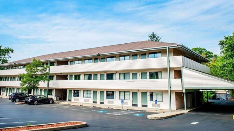 Quality Inn & Suites Gibsonia – Pittsburgh North