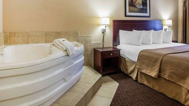 Quality Inn & Suites Peoria