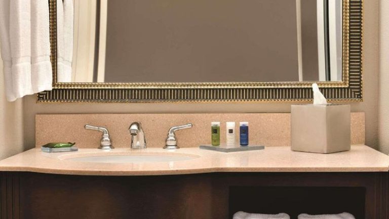 Radisson Hotel Cincinnati Riverfront