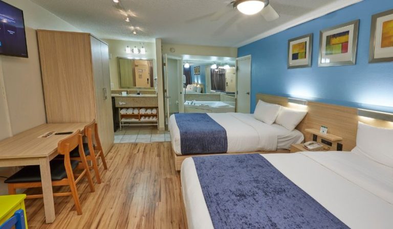 Ramada By Wyndham Hotel And Water Park