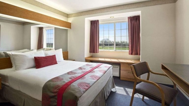 Ramada Limited Bloomington