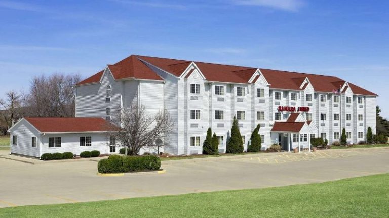 Ramada Limited Bloomington