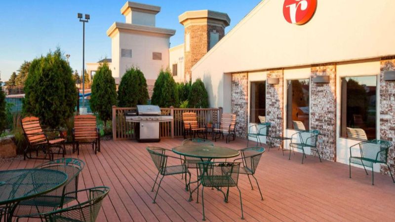 Ramada Wisconsin Dells, room with private jacuzzi, photo 8