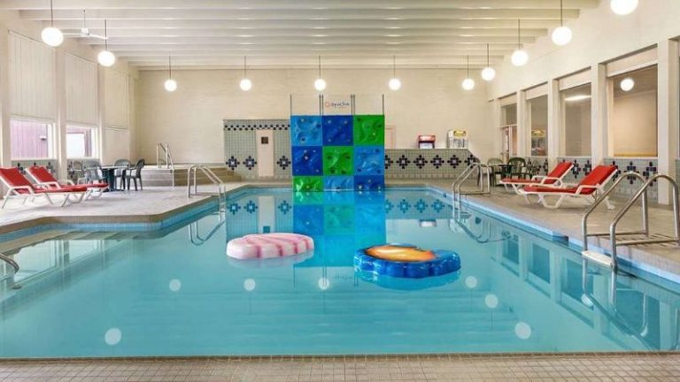 Ramada by Wyndham Bismarck