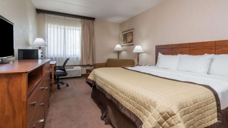 Ramada by Wyndham Fargo