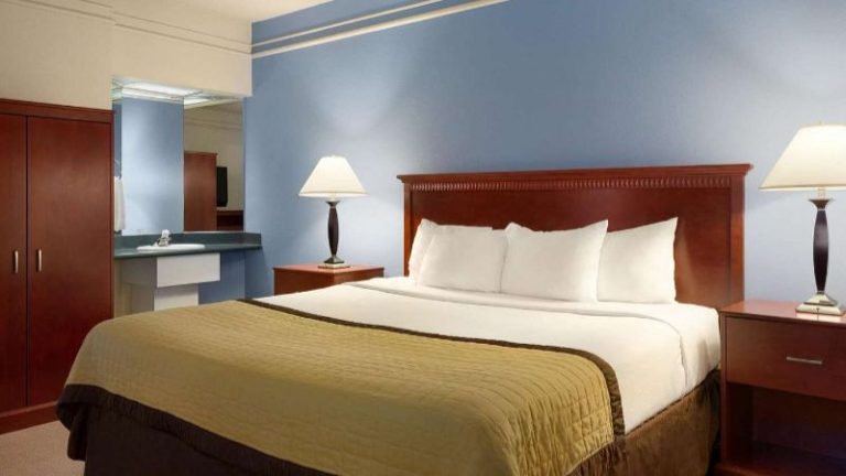 Ramada by Wyndham Fargo