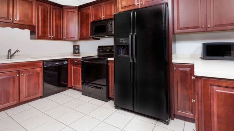 Ramada by Wyndham Henderson Evansville