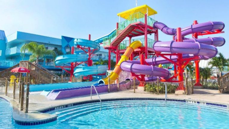 Ramada By Wyndham Hotel And Water Park