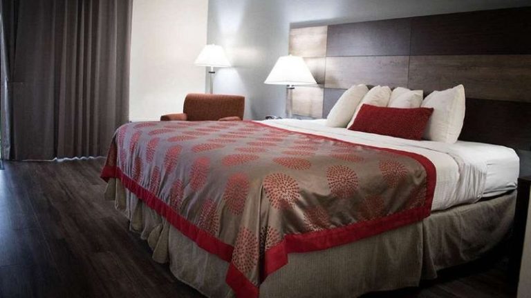 Ramada by Wyndham North Platte & Sandhills Convention Ctr